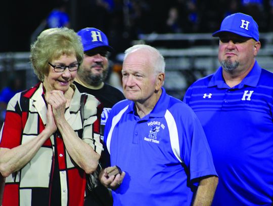 Hooks inducts four into Ring of Honor